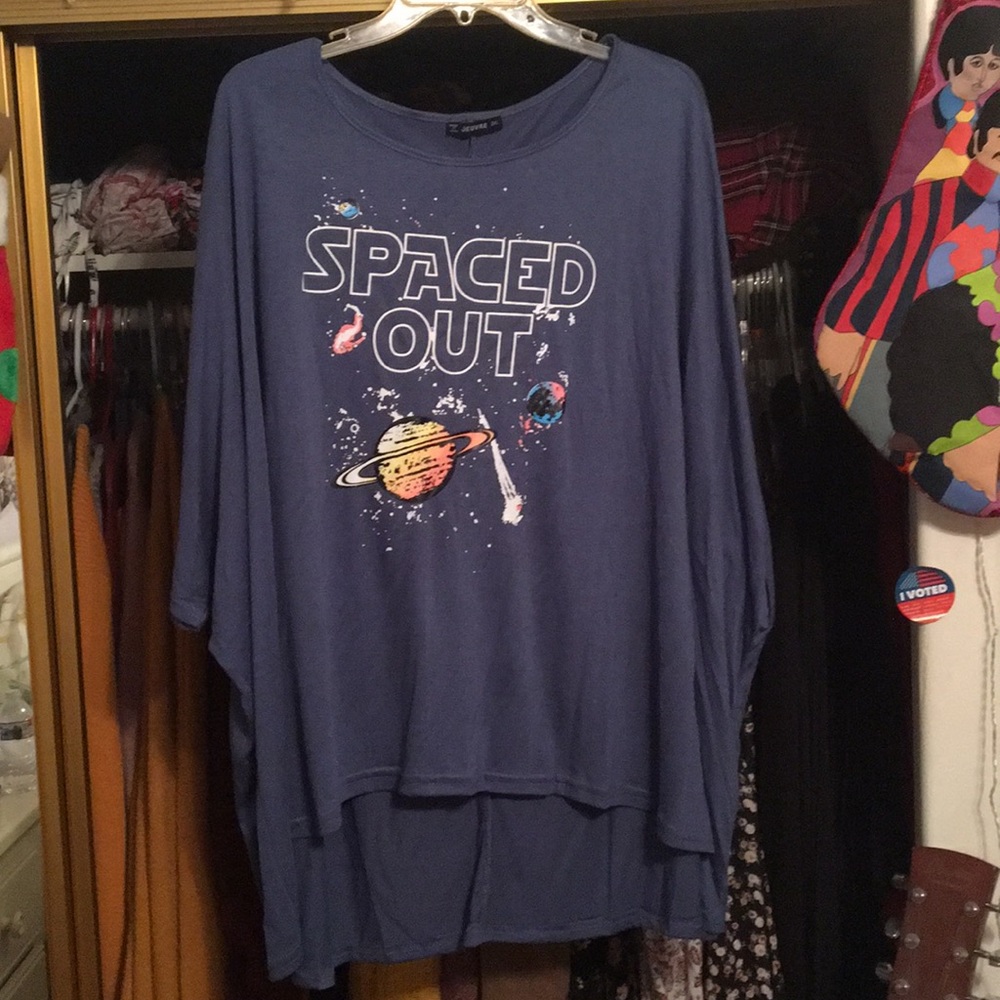 Graphic Tee “Spaced Out”